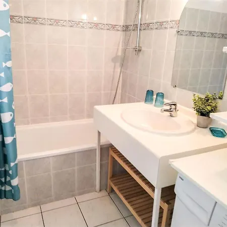 Hameau Des Vagues-3 By Interhome *